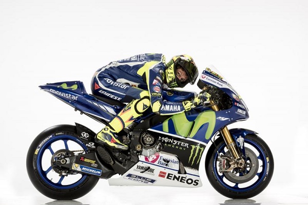 2016ym_rossi_yzr-m1_white_22.middle