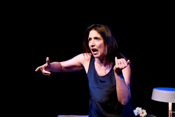 Fale_Mais_Sobre_Isso_Foto_1_de_Lila_Batista