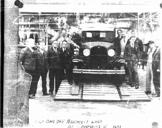 6. Último Ford Modelo A deixa a linha de montagem em Trafford Park, Manchester, a primeira da Ford fora dos Estados Unidos.