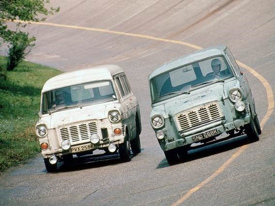 8. Ford Transit em teste de longa duração, em 1972, rodando 16 mil km a uma velocidade de 120 km/h.
