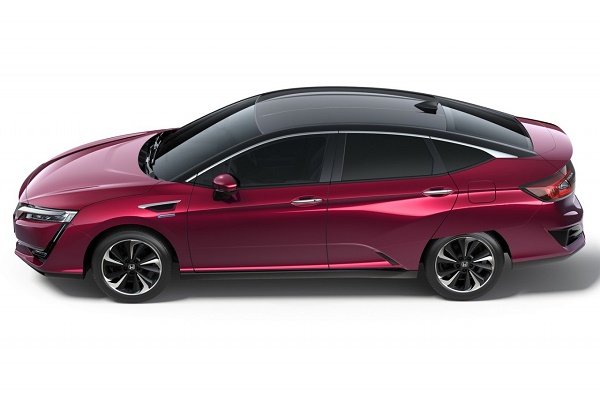 2016-Honda-Clarity-Fuel-Cell-side-1280x853