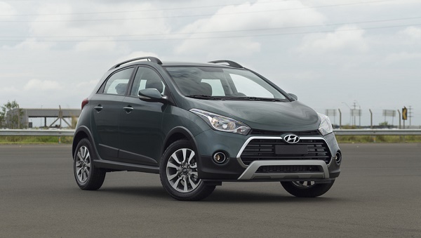 hyundai_hb20x_frentlat_2016_940x532