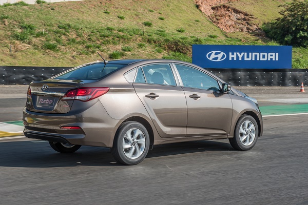 HB20S_TURBO_COMFORT_STYLE_EXTERNAS_001