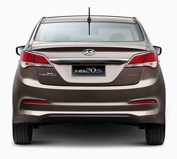 HB20S_TURBO_COMFORT_STYLE_TRASEIRA (1)
