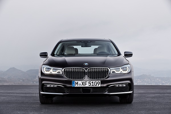 P90178447_highRes_the-new-bmw-7-series