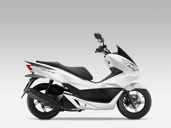 2015-Honda-PCX150a