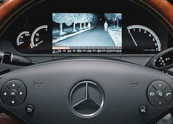 tela-painel-mercedes-benz-classe-s-1311877022277_560x400