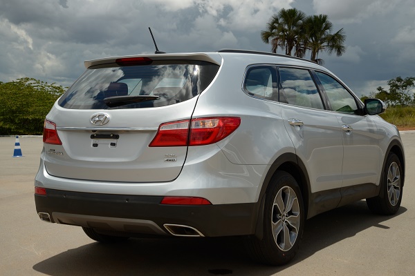 FotosHyundaiGrandSantaFe-31